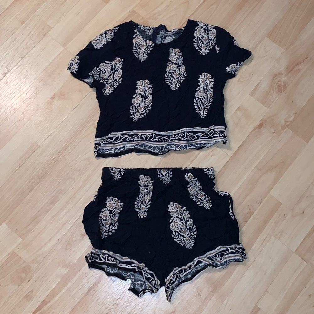 Two piece set